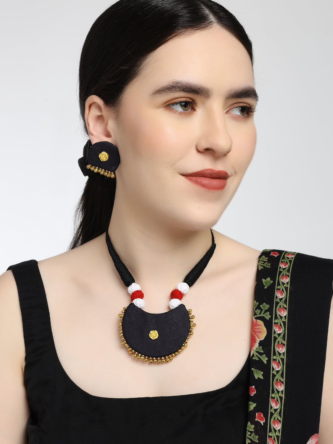 Blackbloom: Black & Gold Handmade Necklace & Earrings